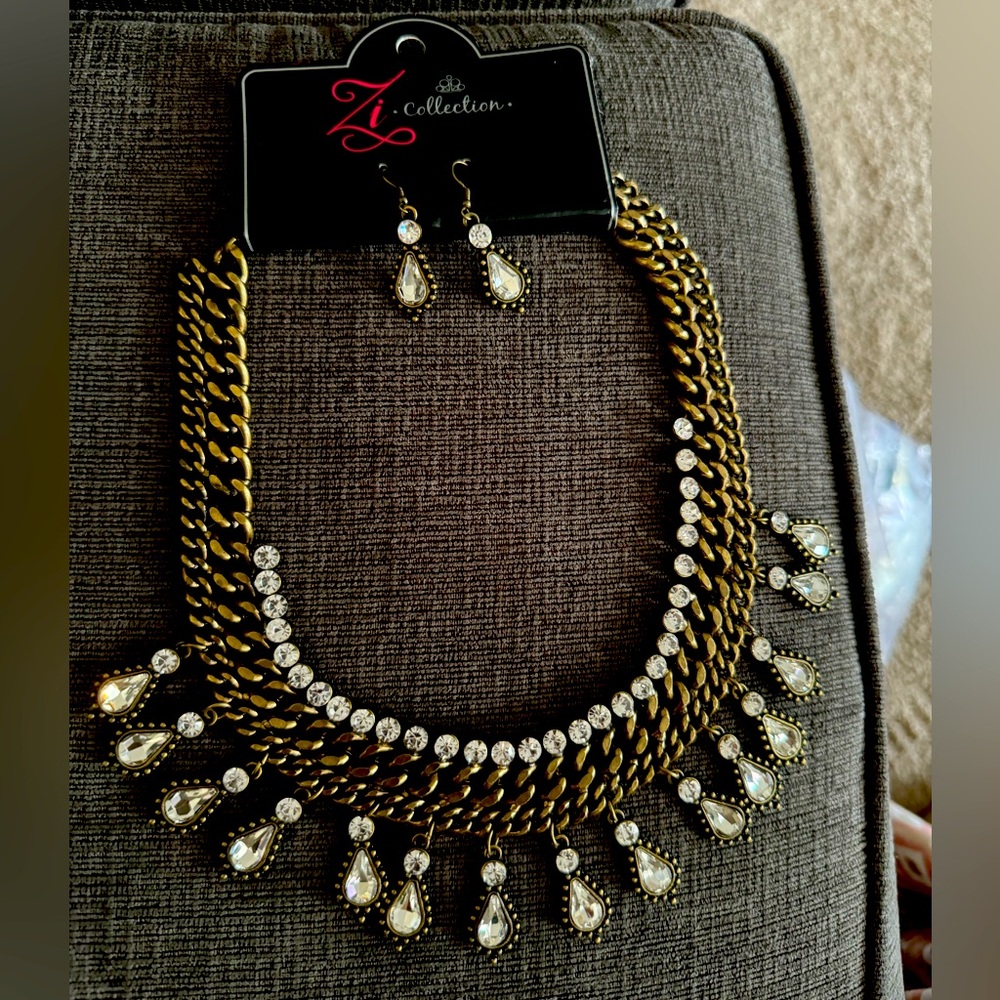 Vintage Z Collection necklace